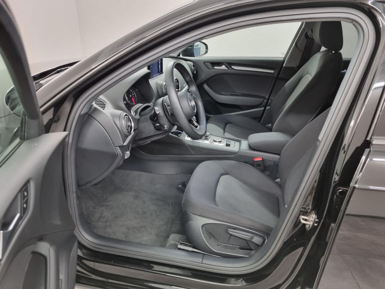 AUDI A3 SPB 30 TDI S tronic - 9