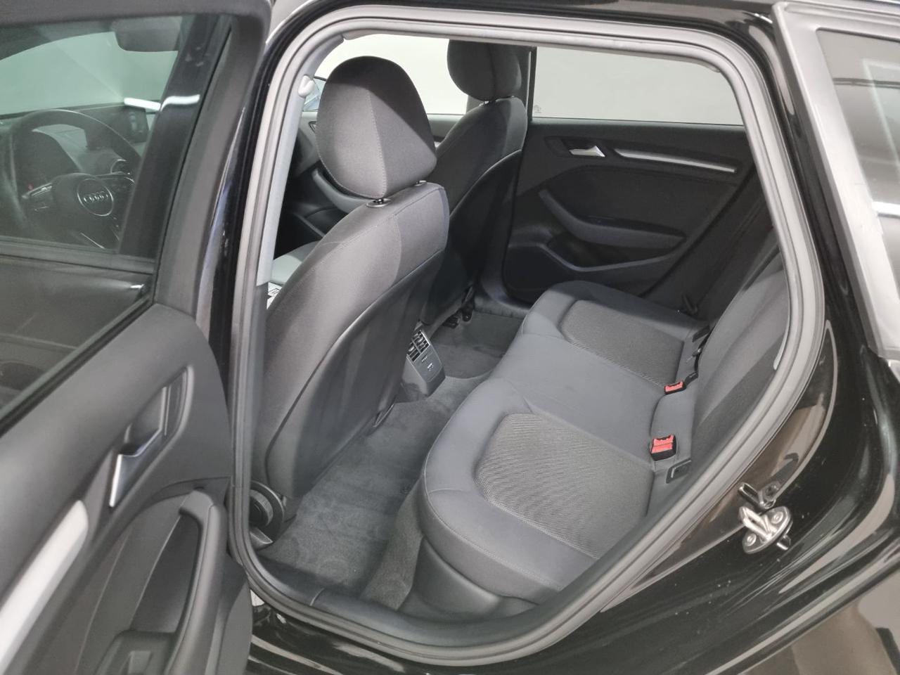 AUDI A3 SPB 30 TDI S tronic - 11