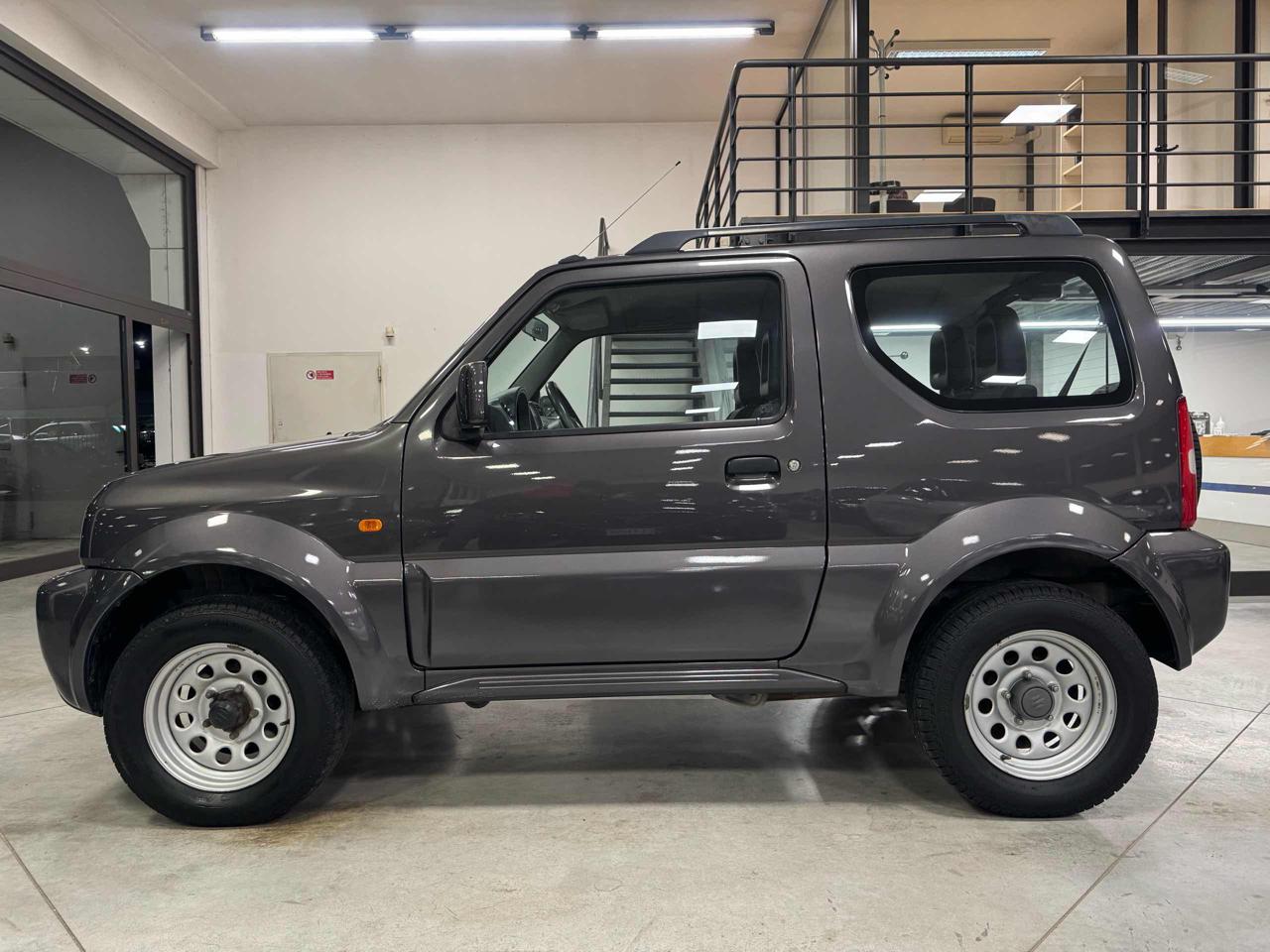 SUZUKI Jimny 1.3i 16V cat 4WD JLX - 6