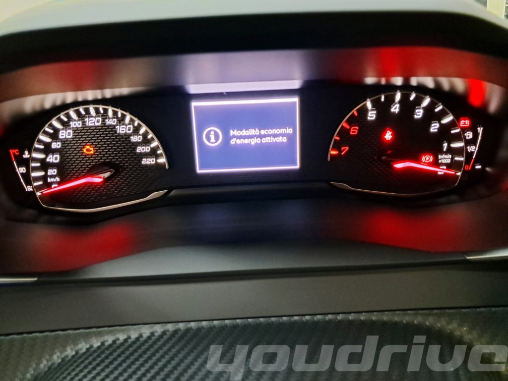 PEUGEOT 2008 / PureTech 100 S&S Style KM0 - 12