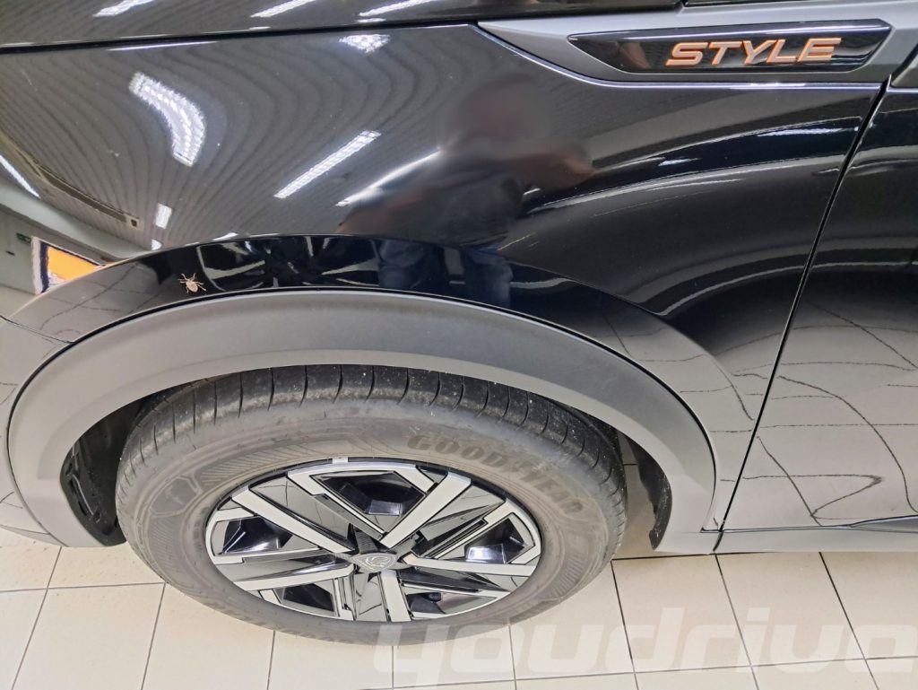 PEUGEOT 2008 / PureTech 100 S&S Style KM0 - 16