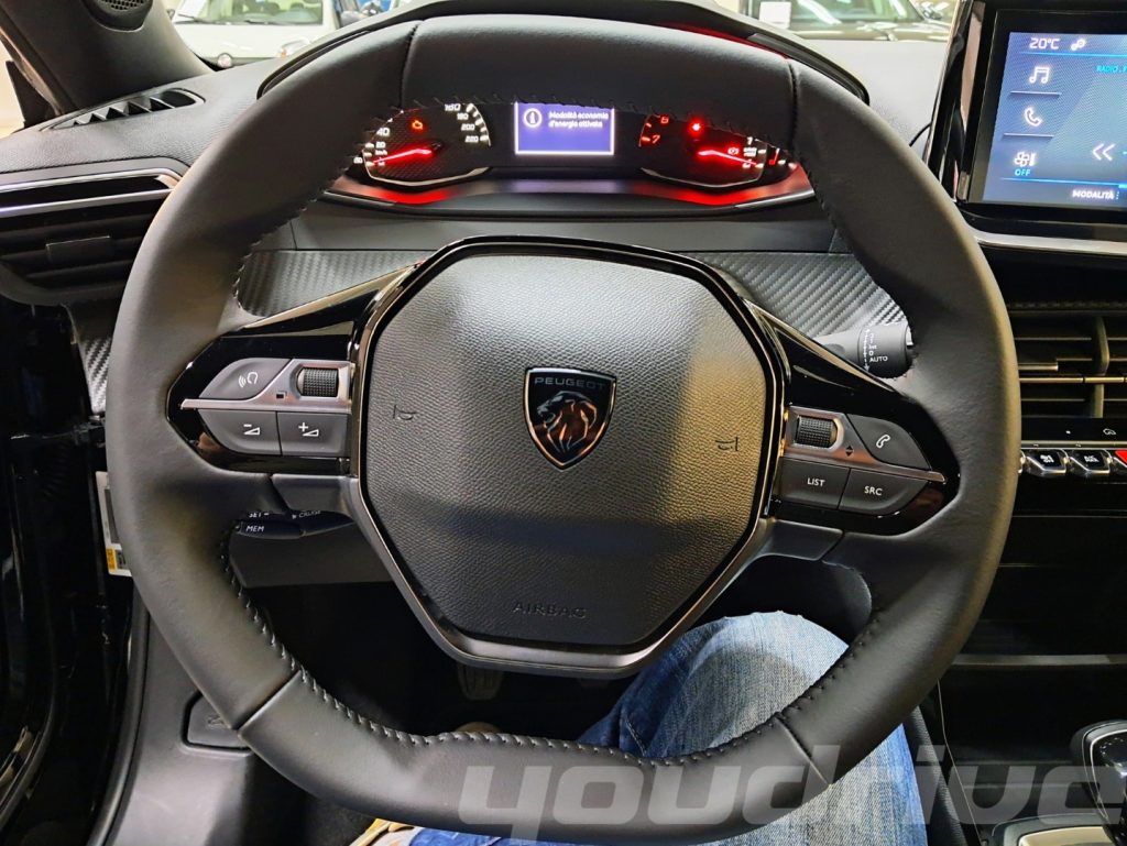 PEUGEOT 2008 / PureTech 100 S&S Style KM0 - 11