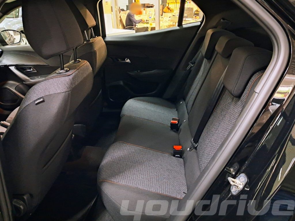 PEUGEOT 2008 / PureTech 100 S&S Style KM0 - 9