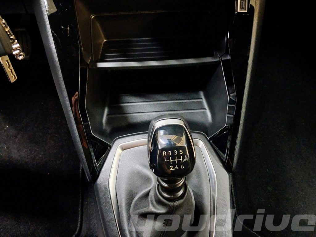 PEUGEOT 2008 / PureTech 100 S&S Style KM0 - 15