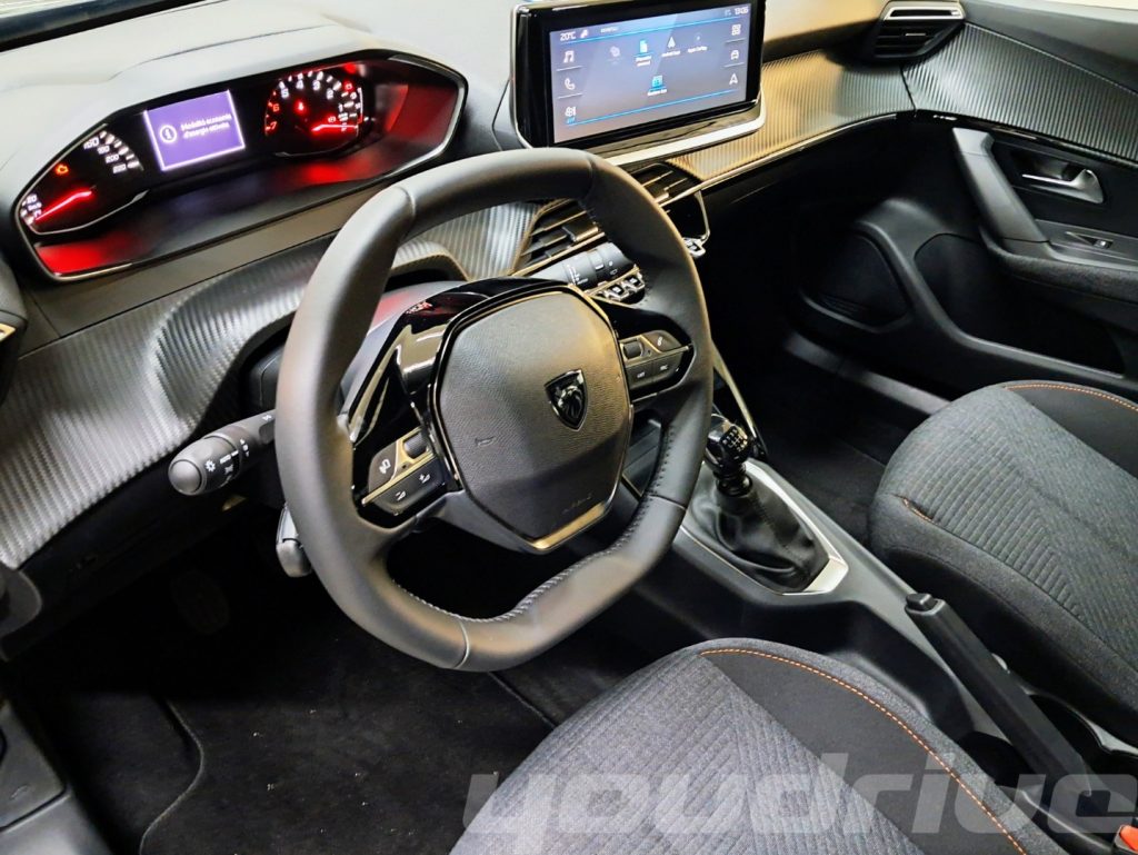 PEUGEOT 2008 / PureTech 100 S&S Style KM0 - 10