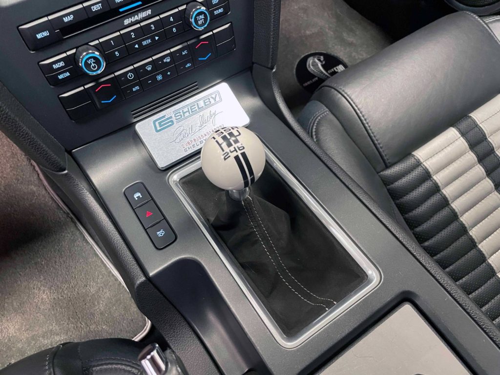 FORD Mustang SHELBY 5.0 VCT V8 GT 500 550CV - 24