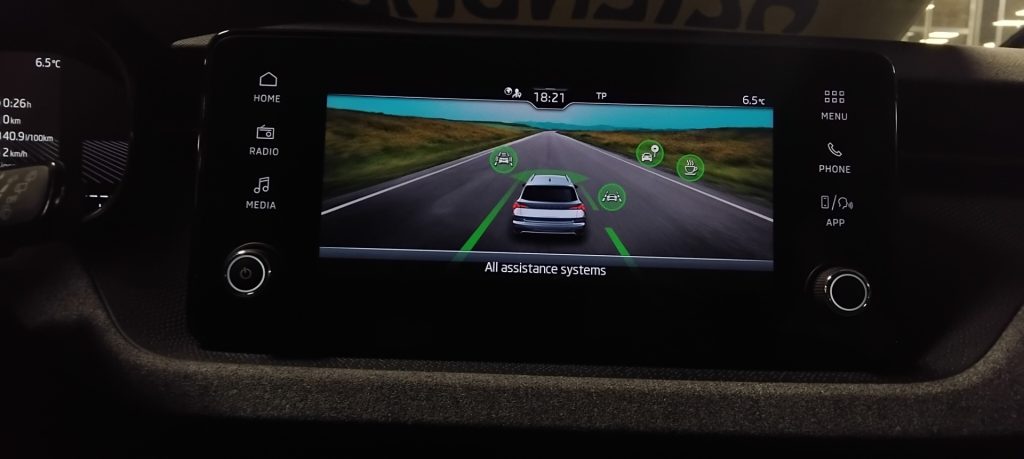 SKODA Kamiq 1.0 TSI Selection - 10