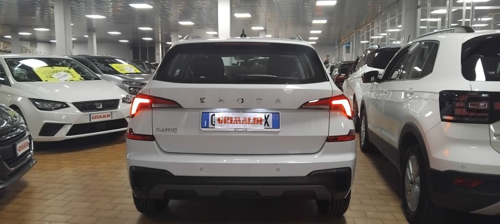SKODA Kamiq 1.0 TSI Selection - 6