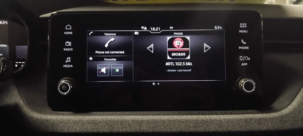 SKODA Kamiq 1.0 TSI Selection - 22