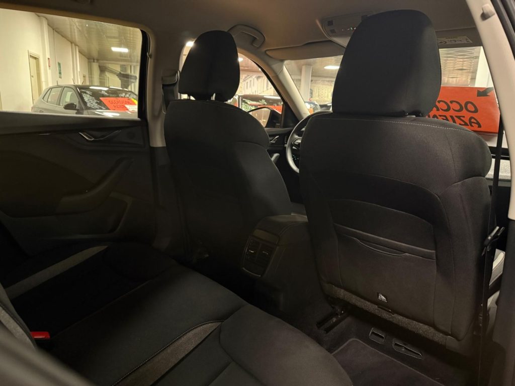 SKODA Kamiq 1.0 TSI Selection - 10