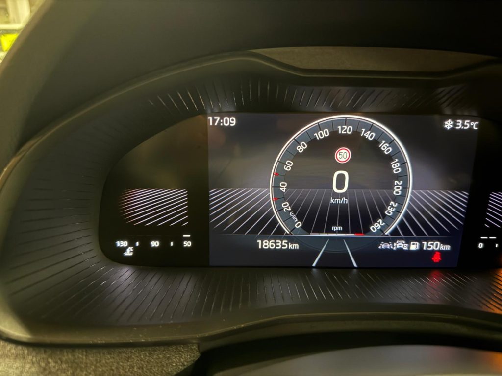 SKODA Kamiq 1.0 TSI Selection - 15