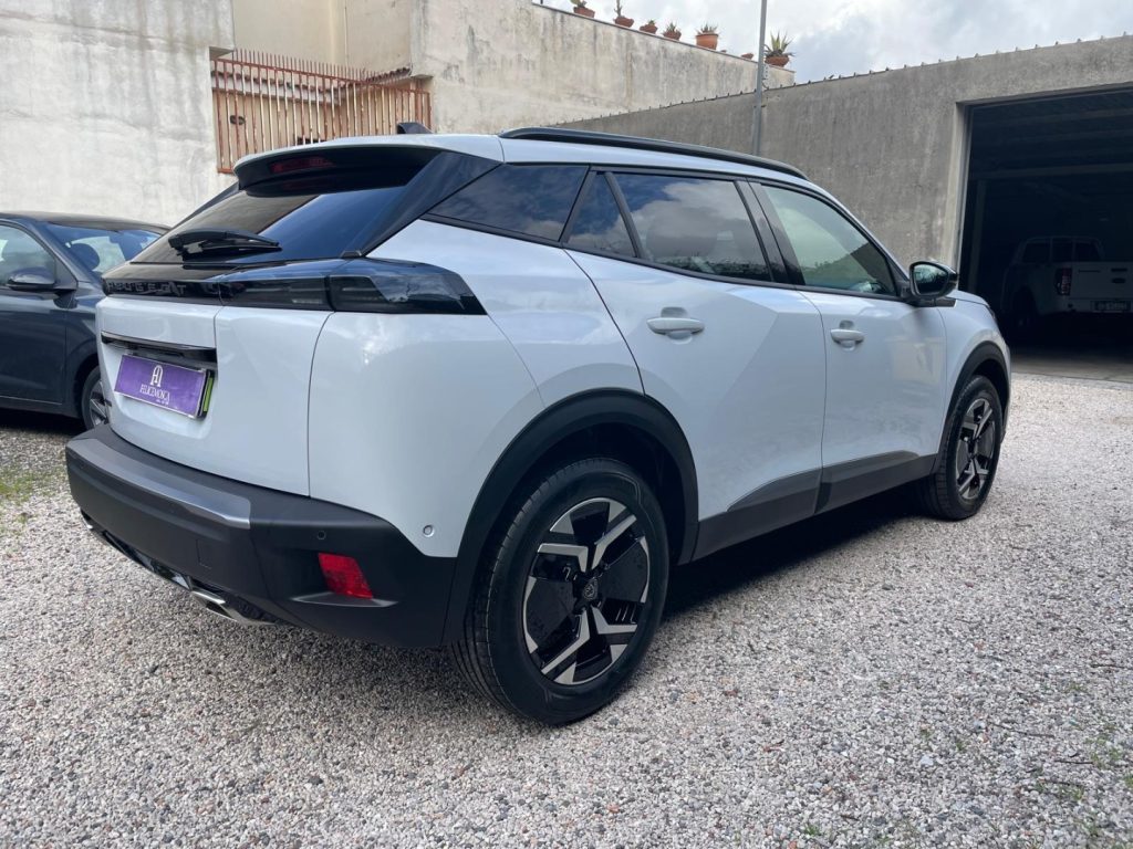 PEUGEOT 2008 PureTech 130 S&S EAT8 Allure - 6