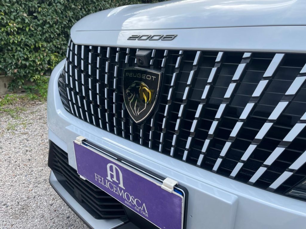 PEUGEOT 2008 PureTech 130 S&S EAT8 Allure - 10