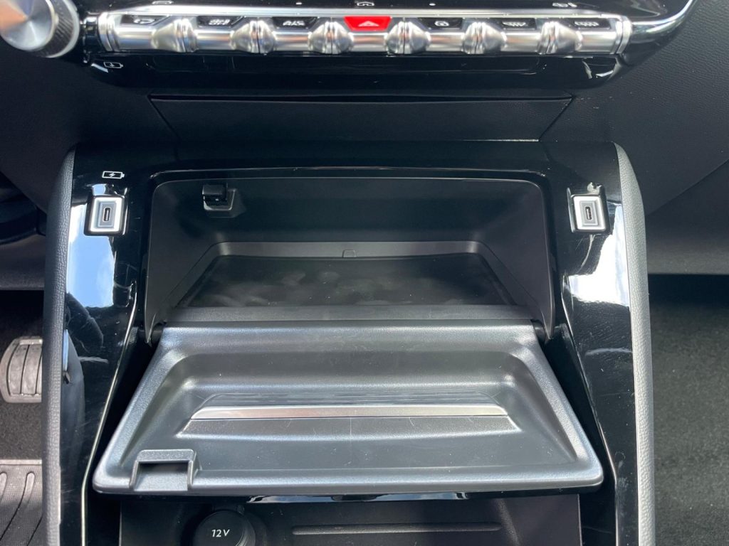 PEUGEOT 2008 PureTech 130 S&S EAT8 Allure - 14