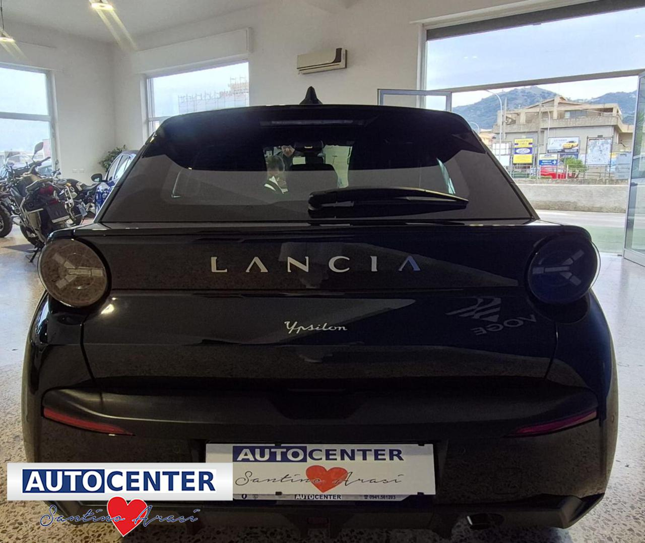 LANCIA Ypsilon Hybrid e-DCT - 6