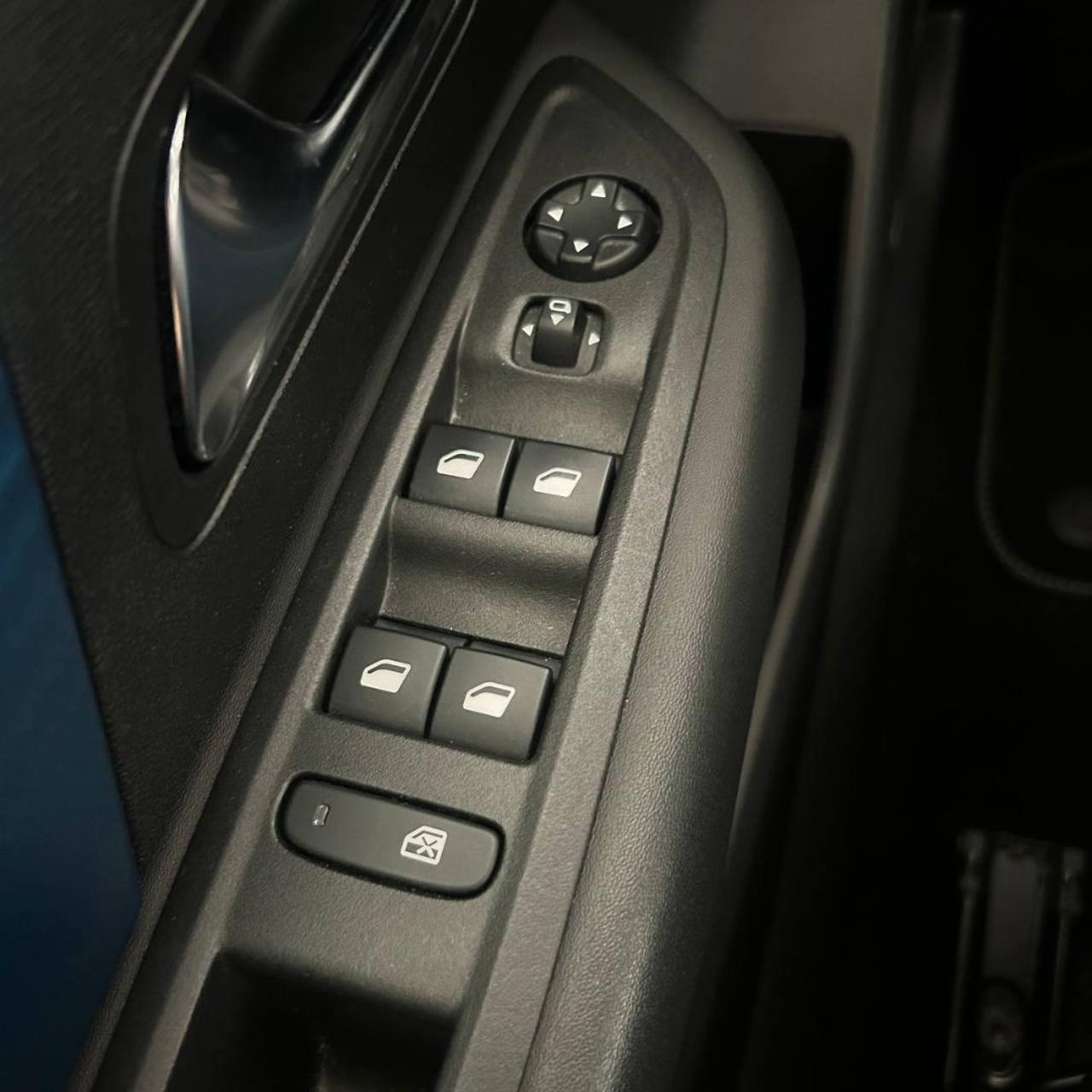 CITROEN E-C4 motore elettrico 136 CV Shine TETTO APRIBILE - 35