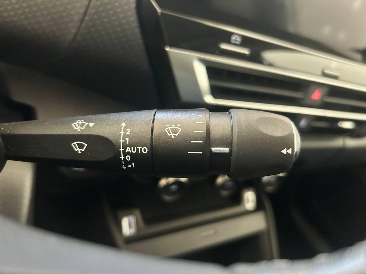 CITROEN C4 motore elettrico 136 CV Shine TETTO APRIBILE - 17