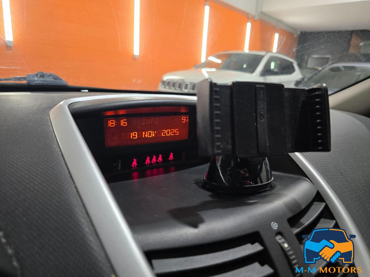 PEUGEOT 207 1.4 8V 75CV SW Energie Sport ECO GPL - 15