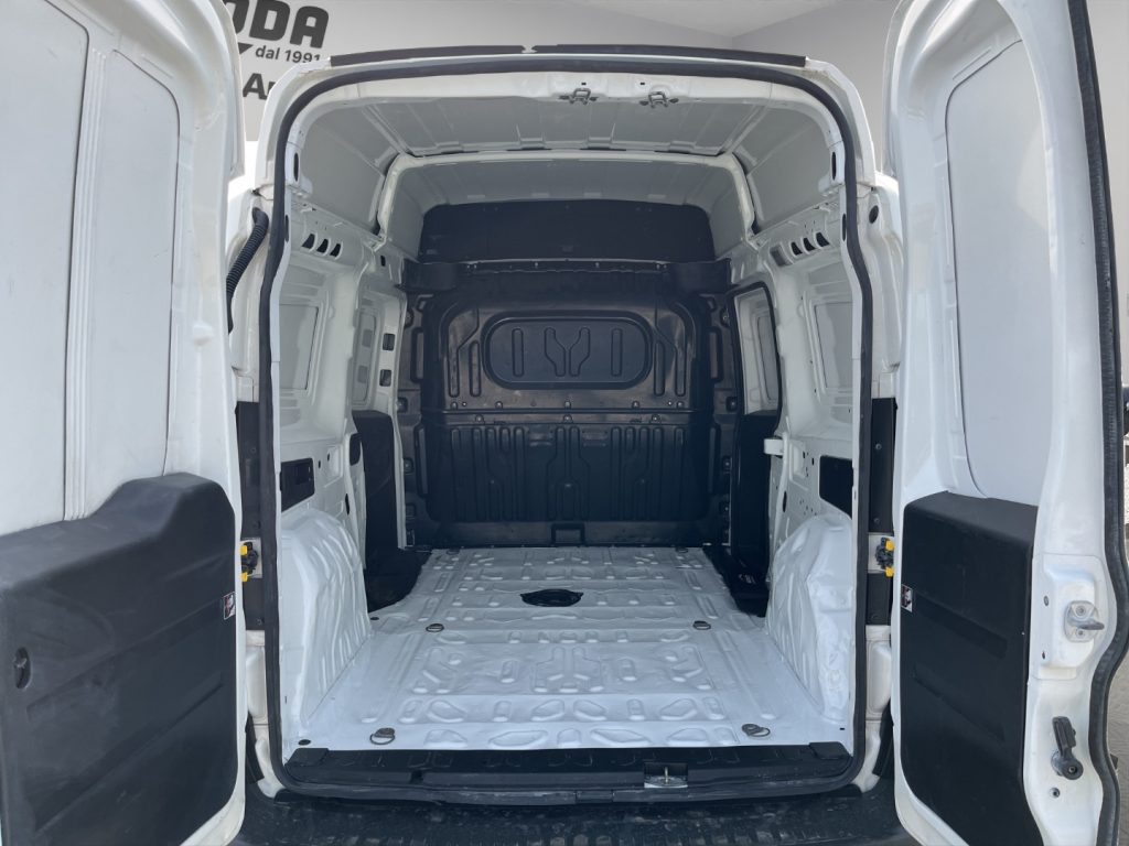 FIAT Doblo 1.6MJT MAXI XL TETTO ALTO - 14