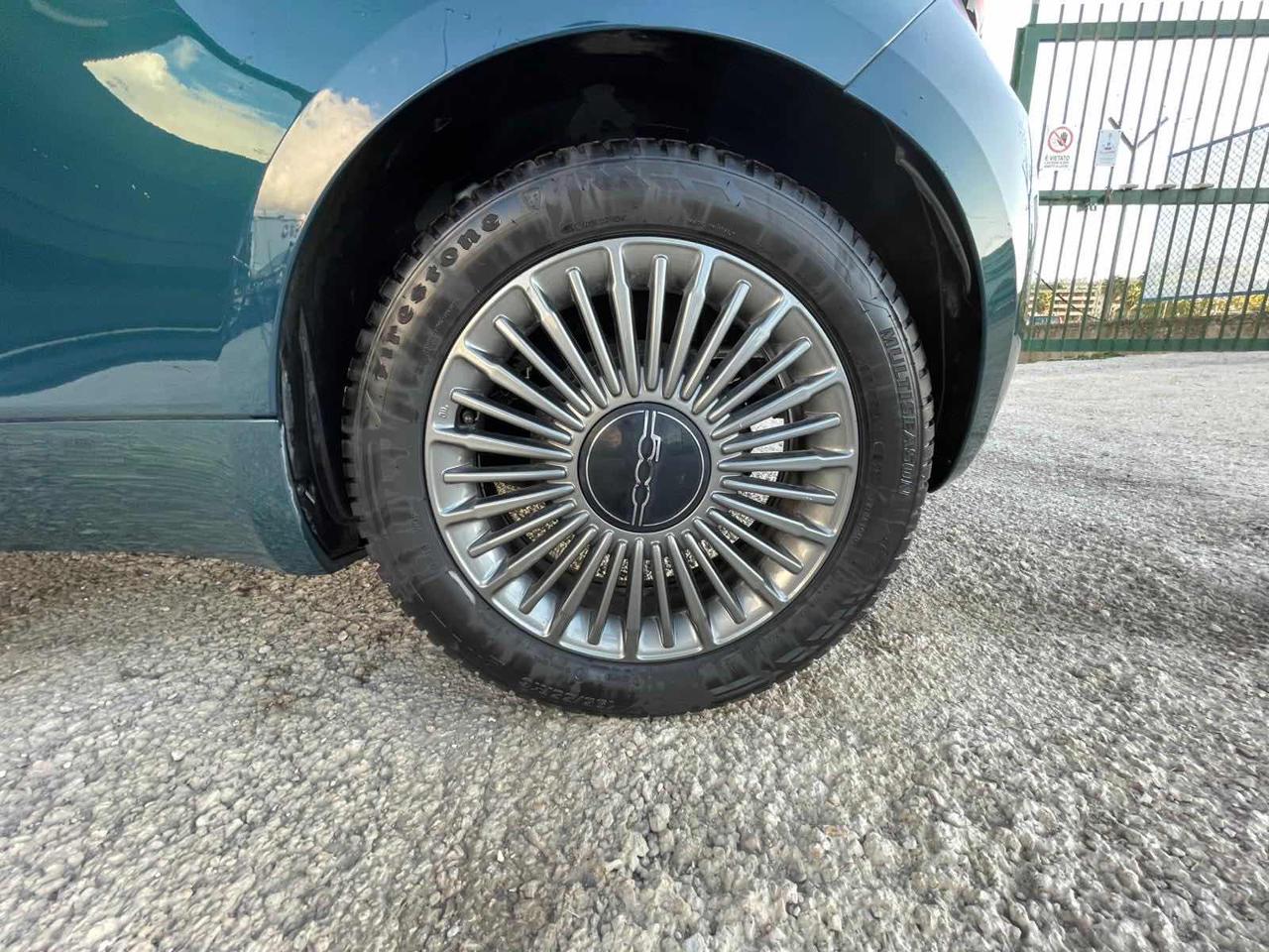 FIAT 500e Berlina 42 kWh Icon - 7