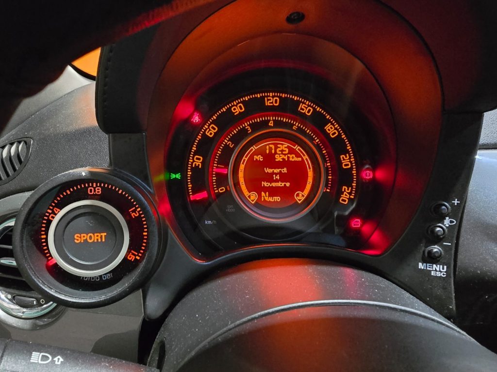 ABARTH 500 C 1.4 Turbo T-Jet MTA - 14