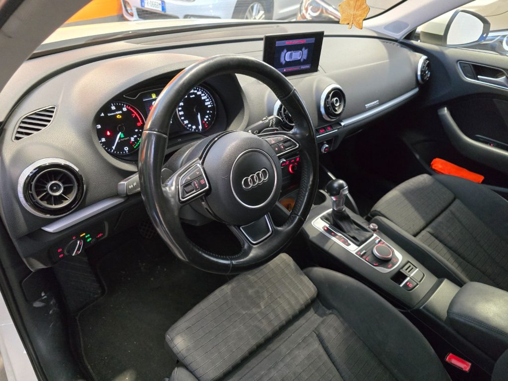 AUDI A3 SPB 1.4 TFSI S tronic g-tron Ambition - 10