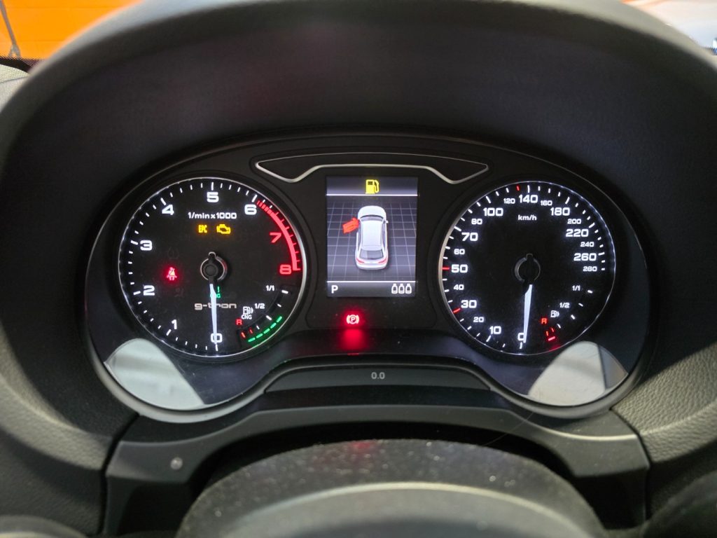 AUDI A3 SPB 1.4 TFSI S tronic g-tron Ambition - 12