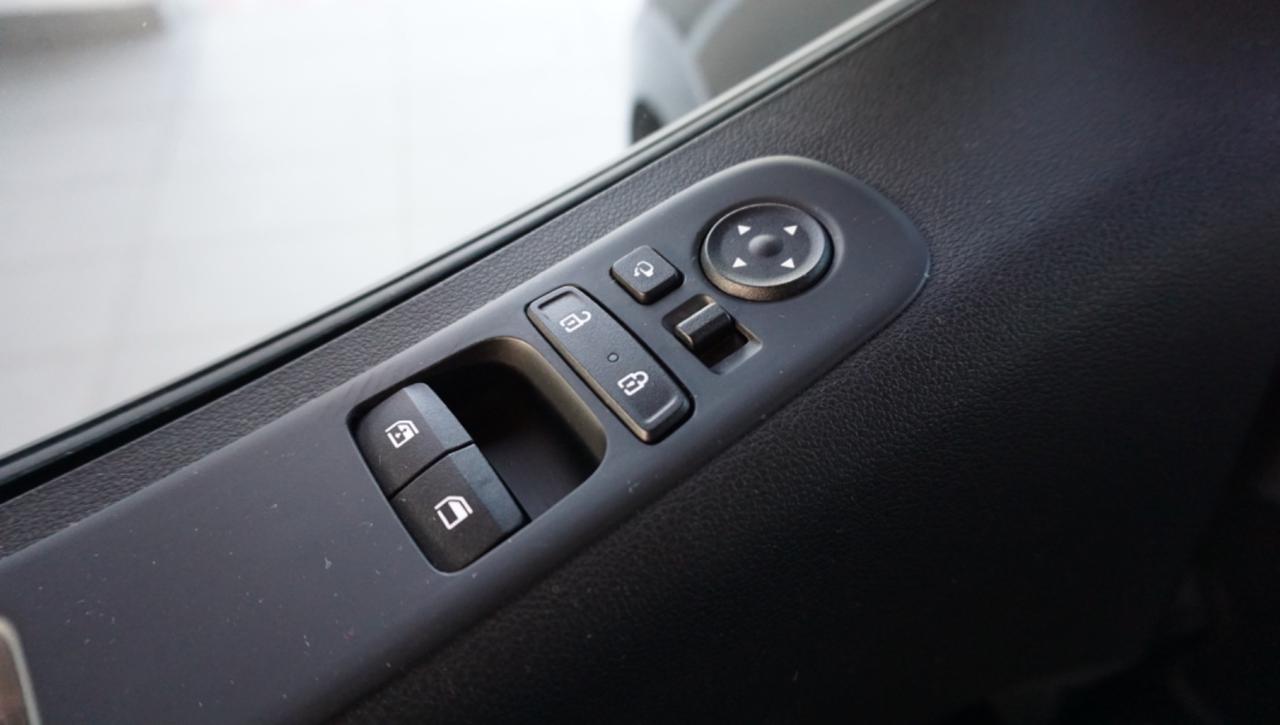 HYUNDAI Staria 2.2 MT 2WD 9 posti Wagon - 13