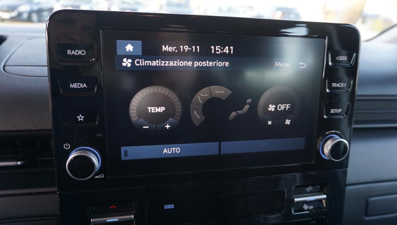 HYUNDAI Staria 2.2 MT 2WD 9 posti Wagon - 24