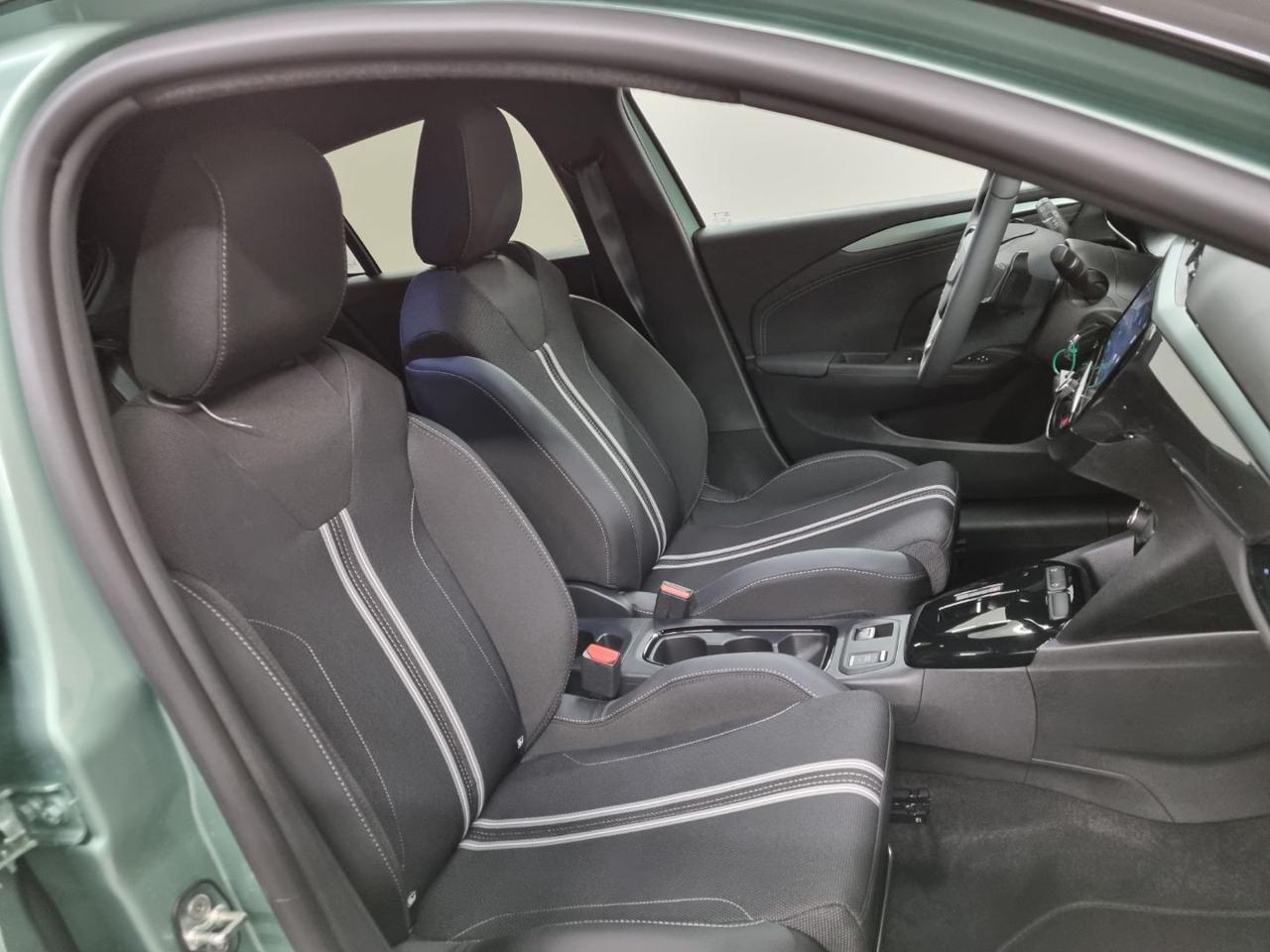 OPEL Corsa 1.2 100 CV aut. YES - 24