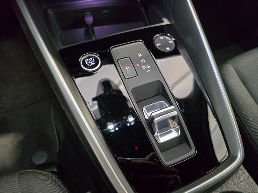 AUDI A3 SPB 35 TFSI S tronic S line edition - 14