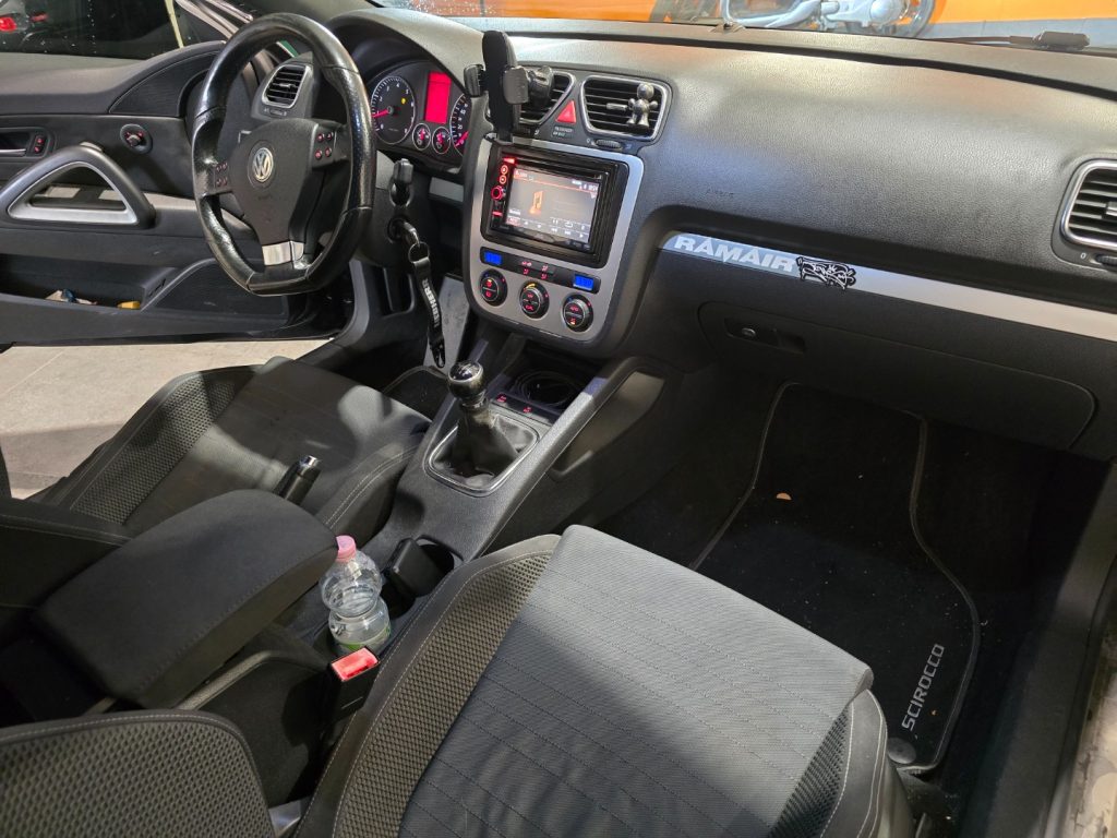 VOLKSWAGEN Scirocco 2.0 TFSI - 11