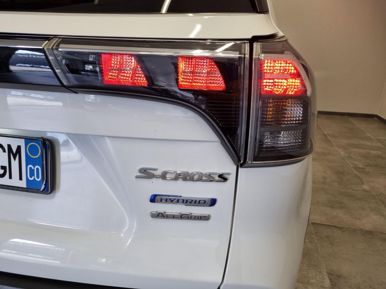 SUZUKI S-Cross 1.4 Hybrid 4WD AllGrip TOP - 24