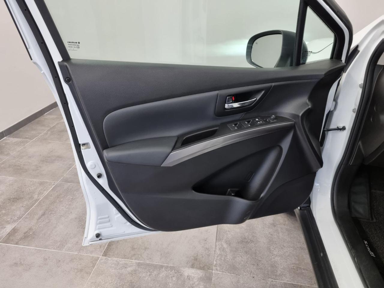 SUZUKI S-Cross 1.4 Hybrid 4WD AllGrip TOP - 32