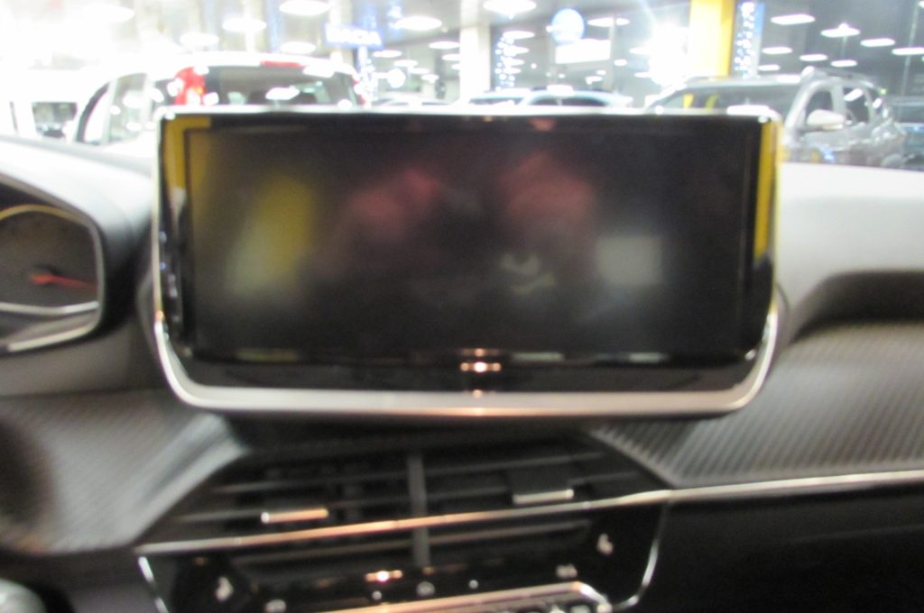 PEUGEOT 2008 1.2 PureTech 100 S&S Style KM.ZERO - 9