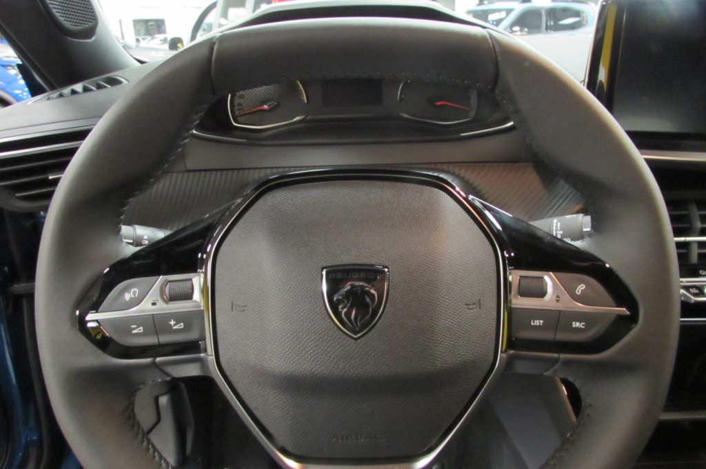 PEUGEOT 2008 1.2 PureTech 100 S&S Style KM.ZERO - 12