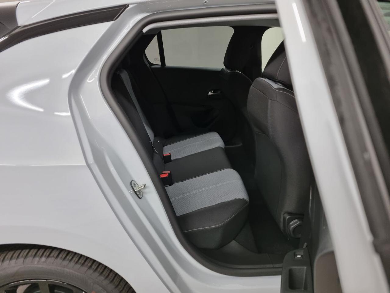 OPEL Corsa 1.2 100 CV YES - 23