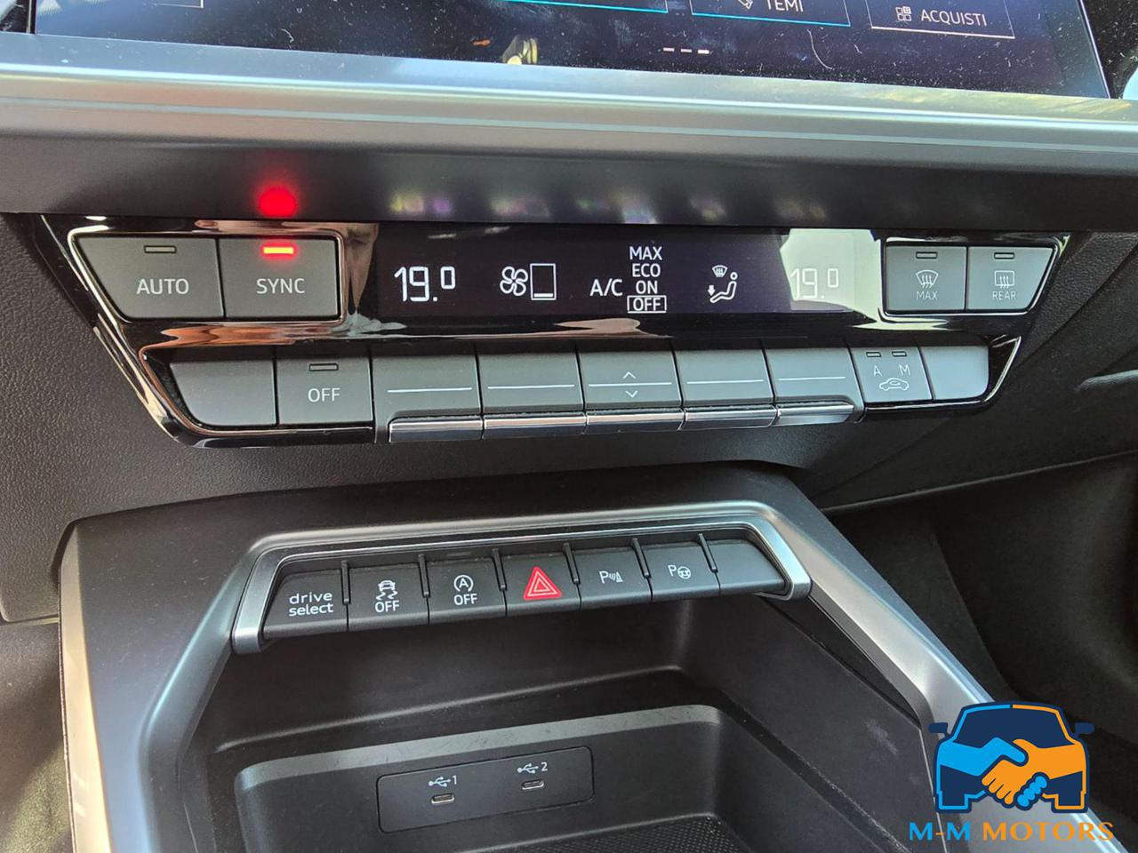 AUDI S3 Sedan TFSI 310 CV quattro S tronic sport attitude - 16