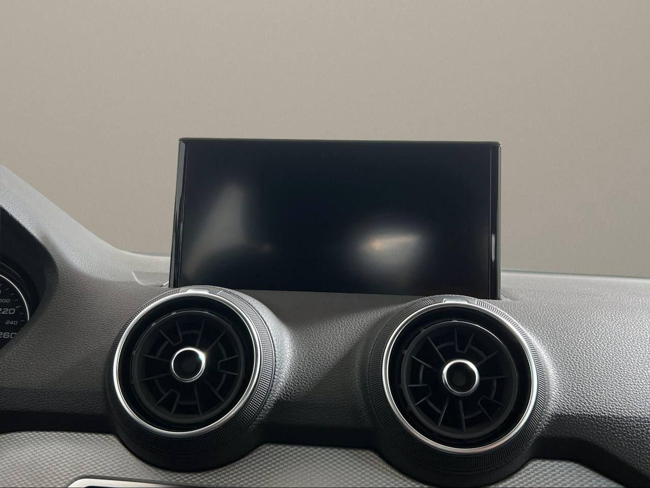 AUDI Q2 35 TFSI S tronic Amdired Advanced BLACK PACK - 21