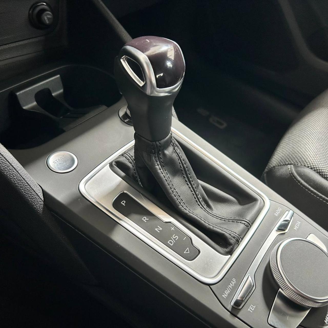 AUDI Q2 35 TFSI S tronic Amdired Advanced BLACK PACK - 27