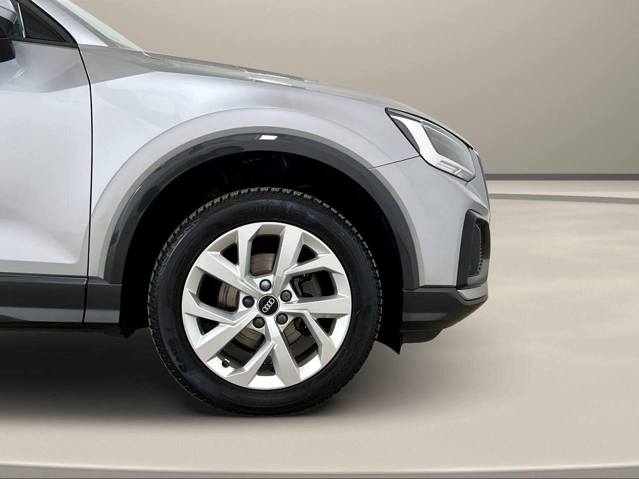 AUDI Q2 35 TFSI S tronic Amdired Advanced BLACK PACK - 42