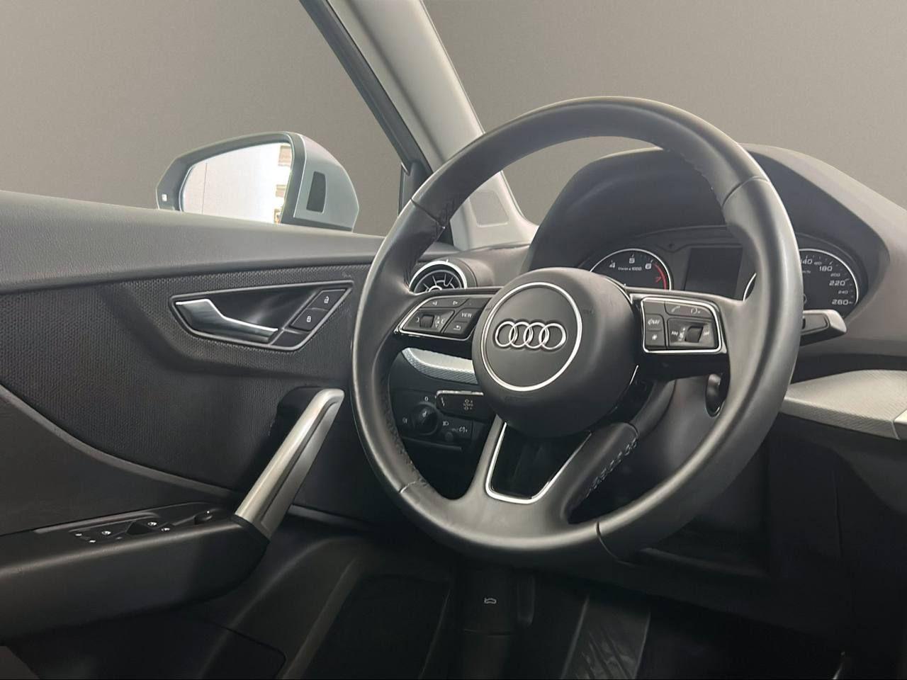 AUDI Q2 35 TFSI S tronic Amdired Advanced BLACK PACK - 25