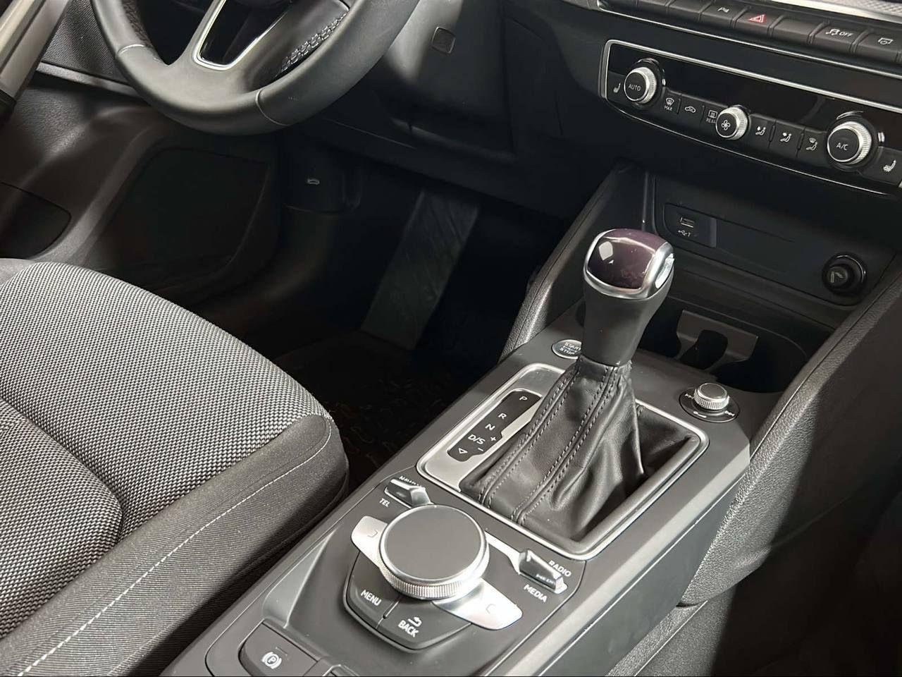 AUDI Q2 35 TFSI S tronic Amdired Advanced BLACK PACK - 26