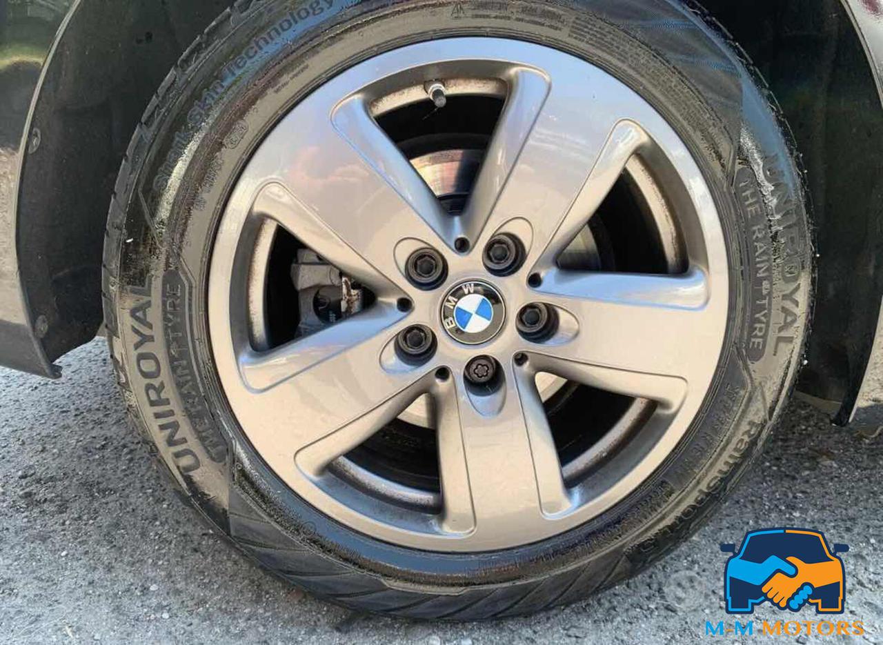 BMW 116 d 5p. Business Advantage - 15
