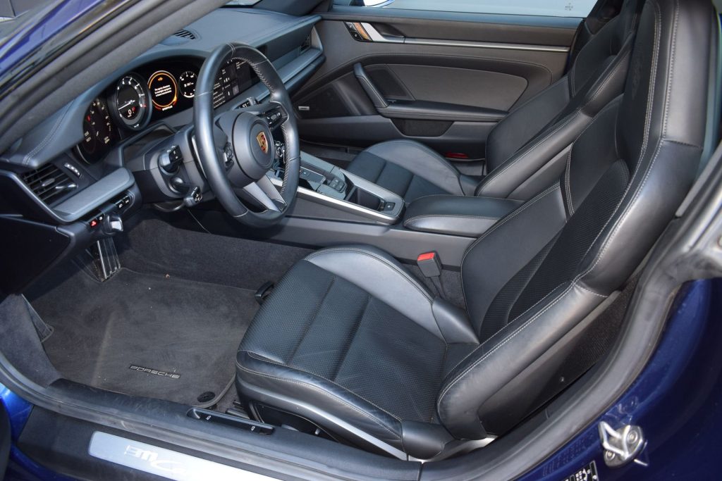 PORSCHE 911 992 Carrera 4S - 9