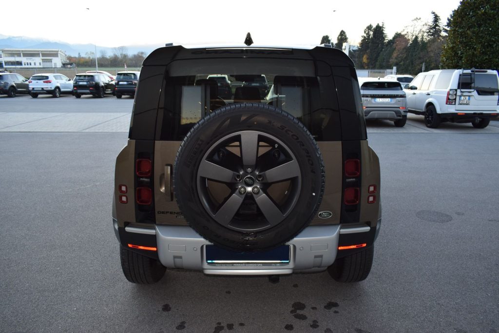 LAND ROVER Defender Defender 110 2.0 SD4 240CV AWD Auto HSE - 7
