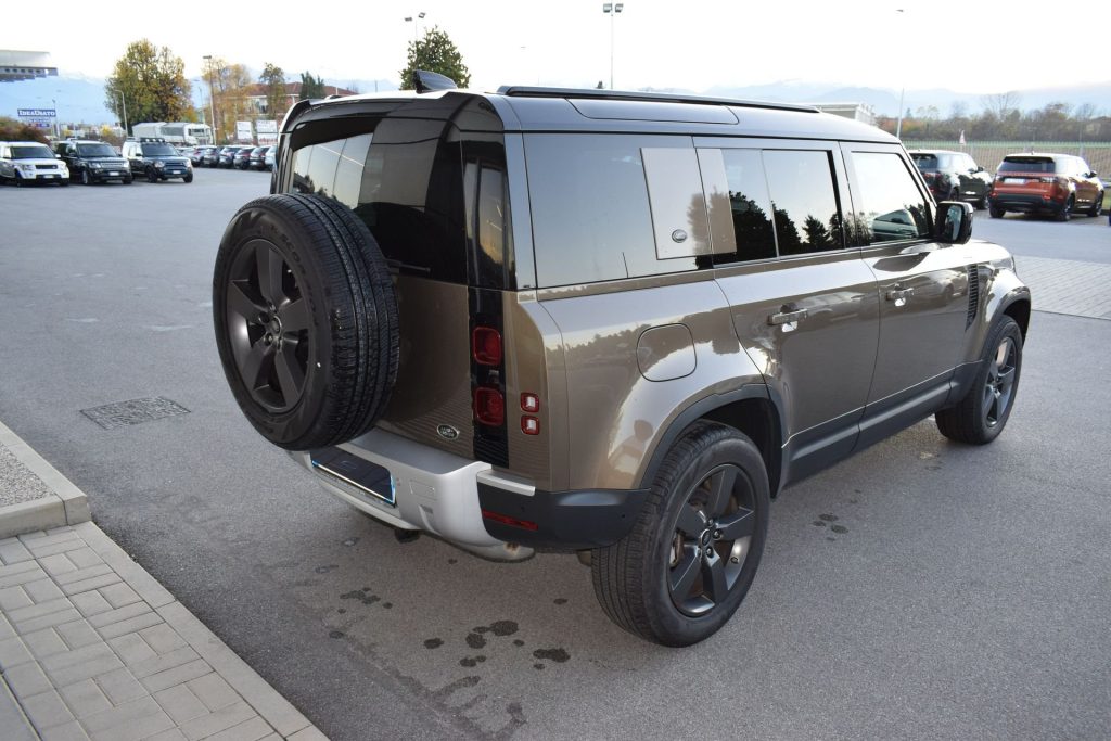 LAND ROVER Defender Defender 110 2.0 SD4 240CV AWD Auto HSE - 8