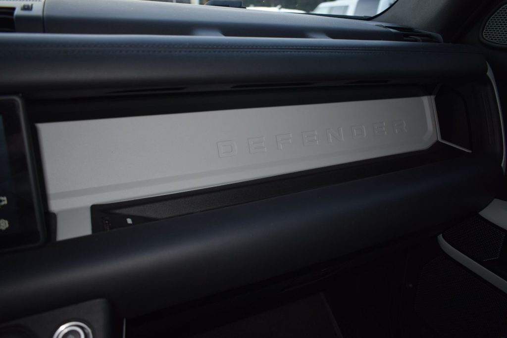 LAND ROVER Defender Defender 110 2.0 SD4 240CV AWD Auto HSE - 12