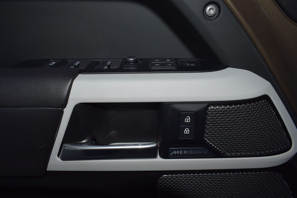 LAND ROVER Defender Defender 110 2.0 SD4 240CV AWD Auto HSE - 21