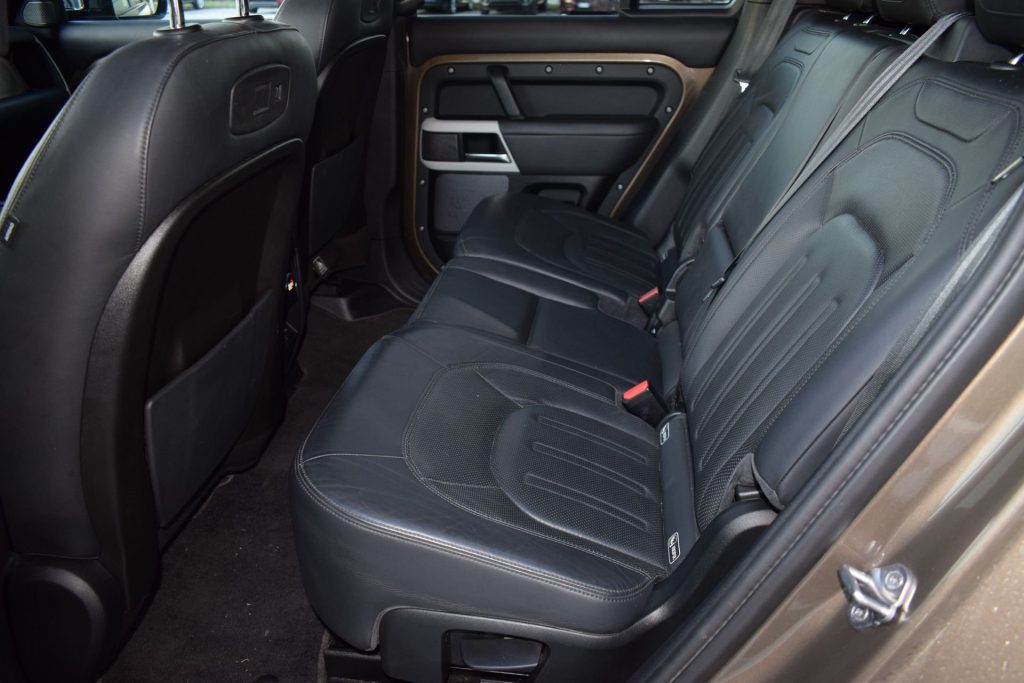 LAND ROVER Defender Defender 110 2.0 SD4 240CV AWD Auto HSE - 24